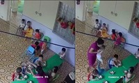 Nữ giáo viên đánh bé trai hơn 2 tuổi. Ảnh: Cắt từ clip.