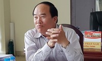 Ông Phan Nam, Trưởng Phòng GD-ĐT TP Huế có quan điểm về sự việc cô giáo bắt học sinh lớp 1 ngậm bút trong miệng để giữ im lặng
