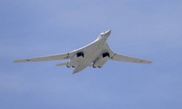 Mỹ, Canada điều F-22 giám sát oanh tạc cơ Tu-160 của Nga