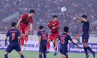 V.League quay lại và nỗi lo của HLV Park Hang Seo