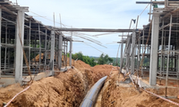 Nhà máy Bột - Giấy VNT19 thi công đường ống xả thải theo đúng phê chuẩn của các cơ quan chức năng