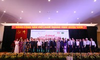 Lễ công bố quyết định và trao giấy chứng nhận kiểm định chất lượng cơ sở giáo dục cho ĐHKD&amp;CN Hà Nội