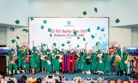 Trường Đại học Tân Tạo trao bằng tốt nghiệp cho 61 tân bác sĩ, cử nhân năm 2023