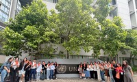 Tham gia Office Tour: &apos;Đi một ngày đàng, học một sàng khôn&apos;