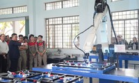 Gắn kết nhà trường và doanh nghiệp trong đào tạo nguồn nhân lực