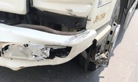 Ô tô nổ lốp sau khi tông vào xe máy, một người tử vong