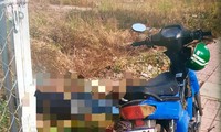 Phát hiện người đàn ông tử vong cạnh xe máy với nhiều vết thương