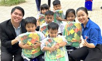 Tuổi trẻ Bình Dương vượt hàng trăm km chăm lo trẻ nghèo ở Bình Thuận 