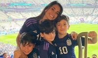 Vợ con Messi hét lớn trên khán đài khi Argentina vào chung kết
