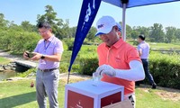 Lan tỏa chương trình &apos;Cùng Tiền Phong nâng bước em tới trường&apos; tại Tiền Phong Golf Championship