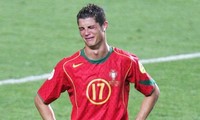 Ngày Ronaldo òa khóc như đứa trẻ ở EURO 2004
