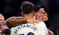 Động chạm Son Heung-min, sao Tottenham nhận án phạt cực nặng