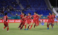 U17 nữ Triều Tiên ăn mừng chức vô địch.