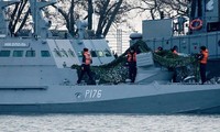 Tàu hải quân Ukraine bị bắt giữ tại cảng Kerch. (Ảnh: TASS)