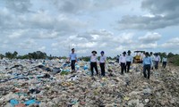 Tin mới về &apos;khủng hoảng rác thải&apos; bãi rác An Hiệp 