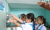 Hội Sinh viên Việt Nam bàn giao máy lọc nước cho học sinh vùng sâu