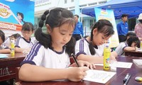 Sôi nổi Ngày hội Sắc màu với thiếu nhi Đồng Tháp