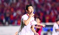 Văn Hậu ăn mừng bàn thắng vào lưới Indonesia