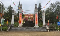 Phủ Vàng tại xã Hoằng Xuân, huyện Hoằng Hoá.