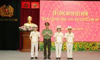 Bộ Công an thăng cấp bậc hàm cho 3 Phó Giám đốc Công an tỉnh Thanh Hoá