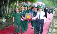 Lễ truy điệu, an táng 15 liệt sĩ quân tình nguyện và chuyên gia Việt Nam 