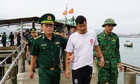 Quảng Bình: Thêm 4 ngư dân trong vụ chìm 4 tàu cá cập bờ an toàn 