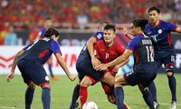 Quang Hải nên ra nước ngoài thi đấu để phát triển tài năng.