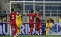VIDEO: U23 Việt Nam &apos;tập bắn&apos; trước U23 Brunei