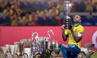 Vô địch Copa America, hậu vệ Brazil đếm mỏi tay danh hiệu