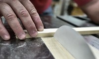 Thí nghiệm dùng cưa giấy để cắt gỗ