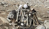 Rất nhiều xương người được tìm thấy ở hồ Roopkund.
