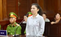 Bị cáo Hàn Ni nói đăng clip &apos;tấn công&apos; bà Phương Hằng là &apos;phòng vệ chính đáng&apos;