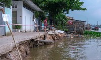 Sạt lở ở Cần Thơ, 4 căn nhà chìm xuống sông