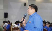 Chủ tịch UBND tỉnh Tiền Giang đối thoại với thanh niên về giải quyết việc làm, đào tạo nghề