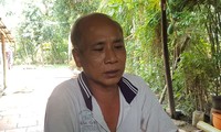 Ông Nguyễn Văn Bé (cha của nạn nhân) thông tin với PV. Ảnh: Nhật Huy