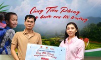 Cùng Tiền Phong nâng bước em tới trường: Tiếp nhận 10.000 suất bảo hiểm tai nạn cho học sinh 