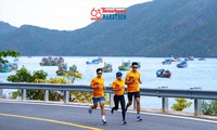Các VĐV chạy bộ cả nước sẽ sải bước trên cung đường độc đáo ở Côn Đảo tại Tiền Phong Marathon 2022 ảnh: Hachi 