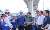 Thủ tướng Phạm Minh Chính khảo sát dự án xây dựng Tuyến đường sắt Bến Thành - Suối Tiên 