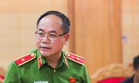 Thiếu tướng Nguyễn Thanh Tùng, Phó giám đốc Công an TP Hà Nội trả lời tại cuộc họp báo Ảnh: Phạm Nam
