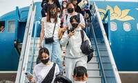 Đoàn khách Trung Quốc đến Khánh Hòa hồi tháng 3/2023 Ảnh: XUÂN HOÁT 