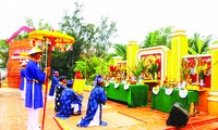 Lễ hội Cầu Bông đầu năm ở làng rau Trà Quế