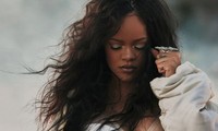 Dù đã 8 năm không phát hành album mới, Rihanna vẫn ẵm về hai kỷ lục mới