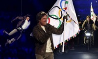 Lễ bế mạc Olympic Paris 2024: Billie Eilish, Tom Cruise &quot;đốt cháy&quot; sân khấu