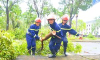 Bắc Ninh: Công an, đoàn viên thanh niên ra quân khắc phục hậu quả sau bão số 3