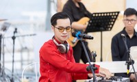 Cao Bá Hưng trổ tài DJ trong minishow, bày tỏ ước mơ trở thành nhà hoạt động văn hóa