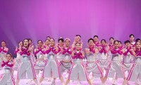 Nữ Hoàng Vũ Đạo Đường Phố: Tiết mục của HANOIXGIRLS bị chê &quot;lẩu thập cẩm&quot;