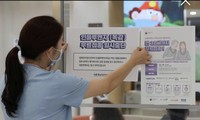 Tin tức về các vụ tử vong sau khi tiêm phòng cúm dày đặc trên báo chí Hàn Quốc khiến người dân hoang mang.