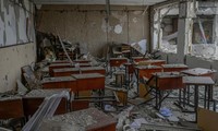 Ukraine chạy đua xây hầm tránh bom cho học sinh 