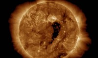 Bão Mặt trời có thể đổ bộ ngày 2/12, liệu bao nhiêu vệ tinh bị rơi rụng? 