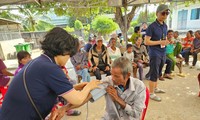 Doanh nghiệp Hàn Quốc khám, chữa bệnh và phát thuốc cho đồng bào dân tộc tại Ninh Thuận 